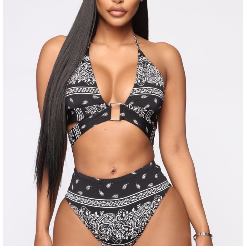 Fashion Nova- Bandana Babe 4 Piece Sunsuit Set